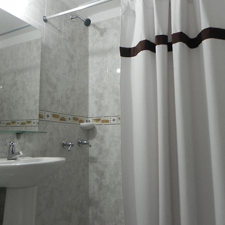 Hostal Tamarindo Inn Меделин Екстериор снимка