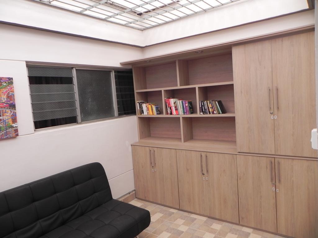 Hostal Tamarindo Inn Меделин Екстериор снимка