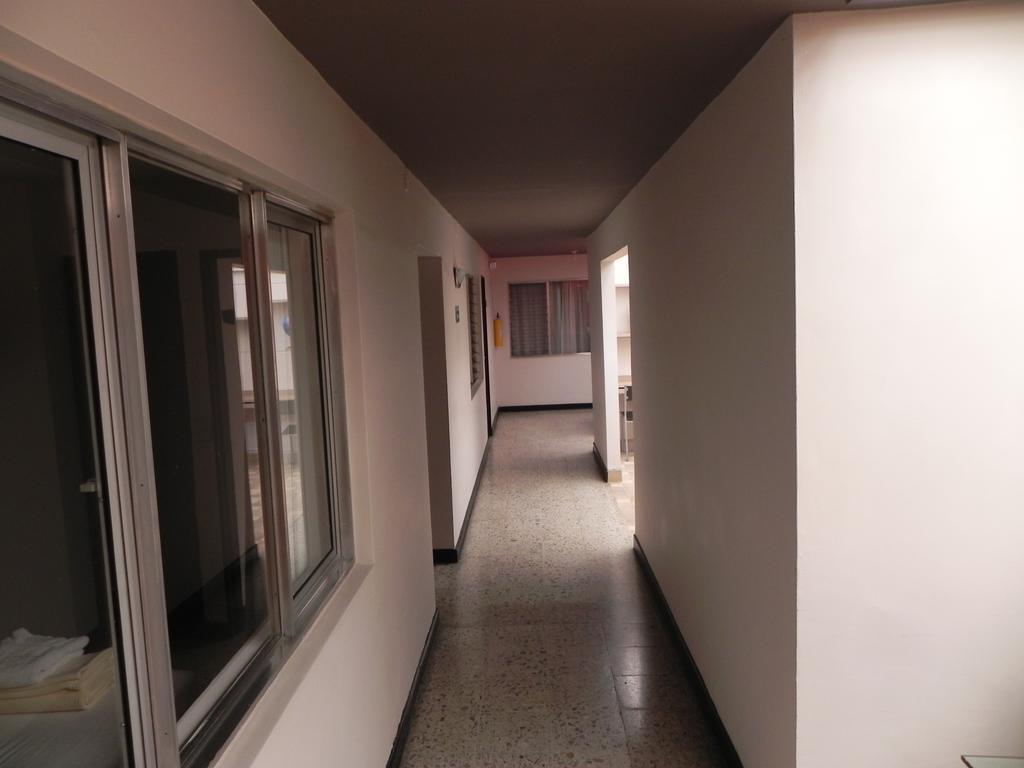 Hostal Tamarindo Inn Меделин Екстериор снимка