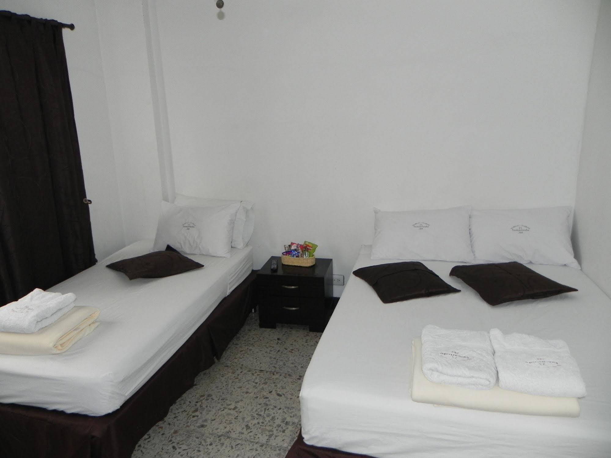 Hostal Tamarindo Inn Меделин Екстериор снимка